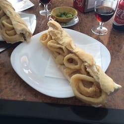 Bolera Bar Ph - Bocatas gigantes, si no eres tragón pídete medio bocata jajaja