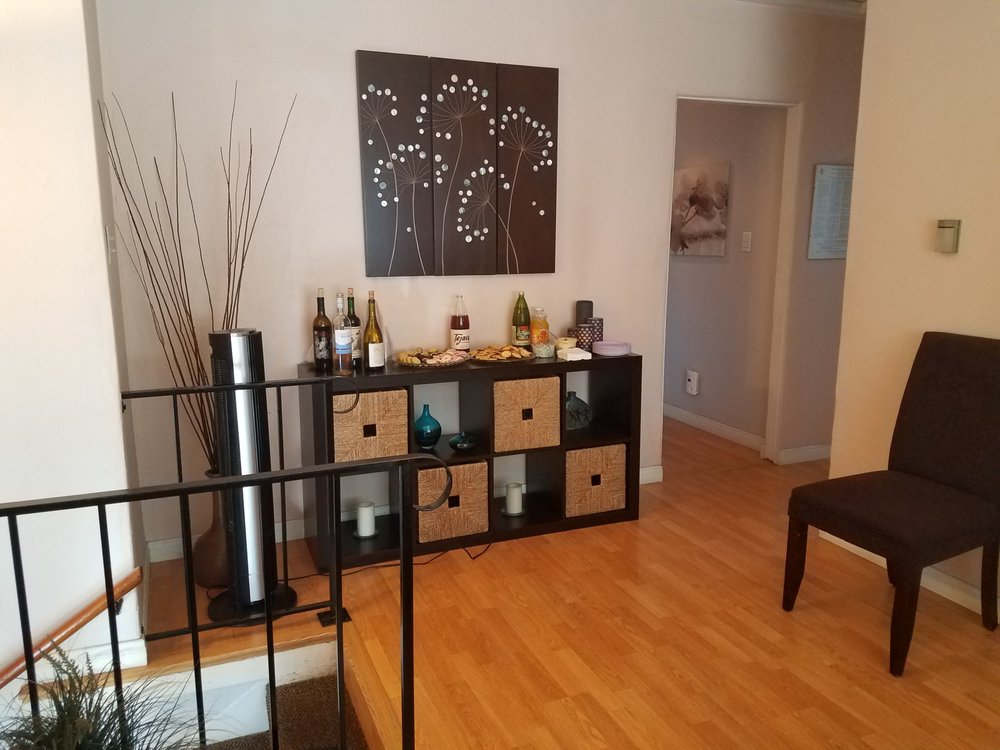 Lavish Aromatherapy Spa Logo