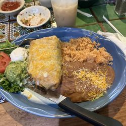 Sabor a Mexico - Chicken chimichanga