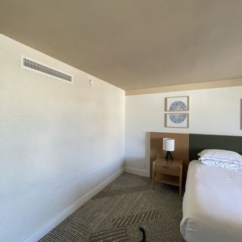 Kimpton Hotel Enso - The rooms are big, and they didn't seem to know how to fill the space. - Hotels Near Me - San Francisco, California Kimpton Hotel Enso - The rooms are big, and they didn't seem to know how to fill the space. - Hotels Near Me - San Francisco, California