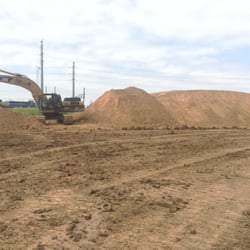 A quality Trucking & dirtServices