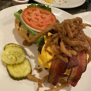 Eleazar Steakhouse - Harrison Burger - Steakhouses Near Me - Harrison, New Jersey