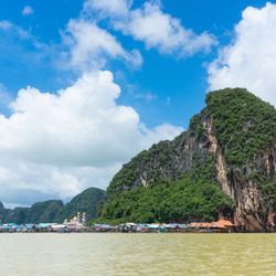 Real Honey Travel - Phuket, Thailand
Explore the many islands off Phuket's coast.