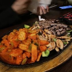 Garibaldi's - Fajitas Triple