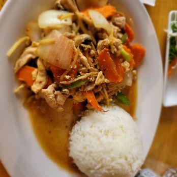 Thai Cosmic Kitchen - Ginger Chicken - Thai Near Me - Homer, Alaska