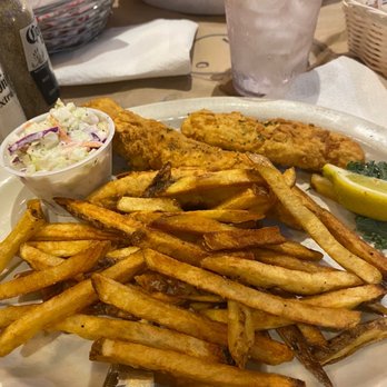 Pinchers - FAMOUS FISH & CHIPS - Seafood Near Me - Venice, Florida