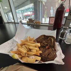 Silver Spoon Cafe - Patty Melt Side Of Fries