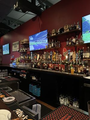 Redmond's Bar & Grill by null