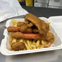 Fired fish scallop shrimp and imitation crab meat platter Fired fish scallop shrimp and imitation crab meat platter