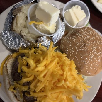 Lakeview Harbor - Cheddar cheeseburger (medium) with plain potato w margarine - perfectly cooked!!!!!! - American Near Me - New Orleans, Louisiana