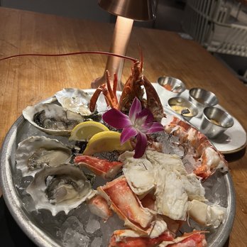 Herringbone Waikiki - Skiff Seafood Tower - 1/2 lobster, 4 oysters and king crab legs. - Seafood Near Me - Honolulu, Hawaii