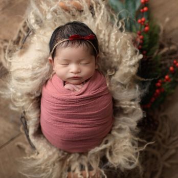 Nana Newborn Photography - Session Photography Near Me Nana Newborn Photography - Session Photography Near Me