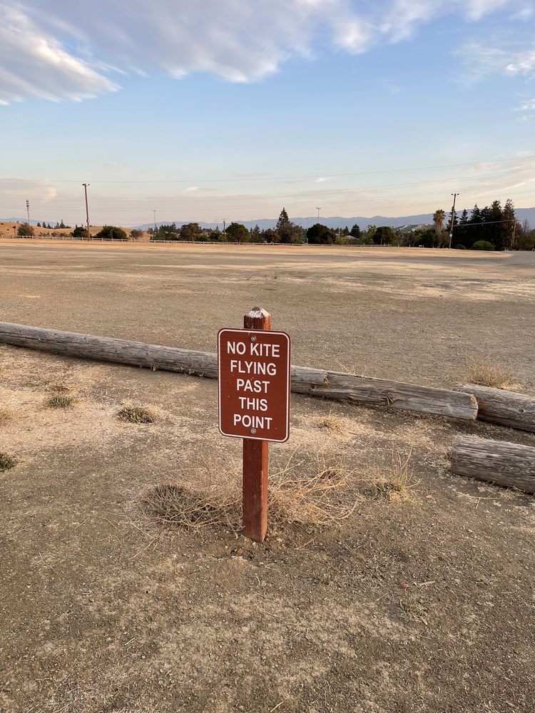 SHORELINE KITE FLYING PARK Updated August 2024 17 Photos & 14