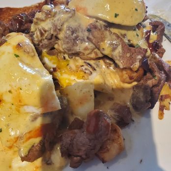 Dreez - Surf & turf Benedict ~ deLISH!! - Breakfast & Brunch Near Me - Elko, Nevada