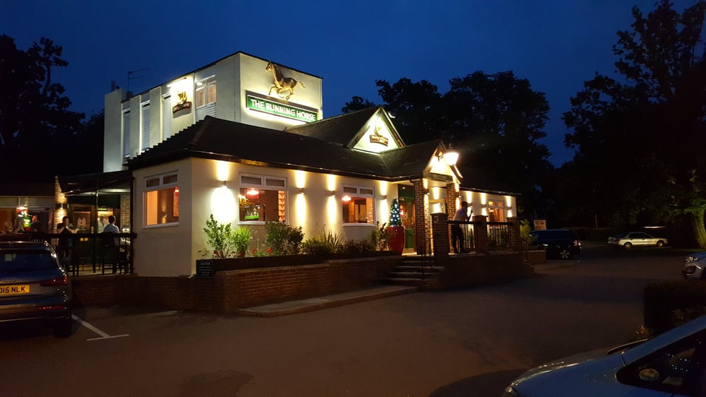 RUNNING HORSE Open for Business London Road, Bracknell, United