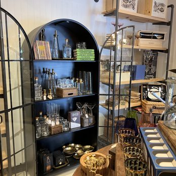 Blackbird General Store - Gift Shops Near Me - Calabasas, California