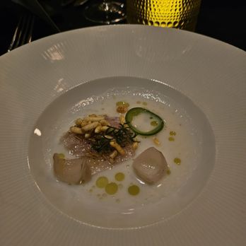Honeysuckle Rose - Hamachi Crudo - New American Near Me - Charleston, South Carolina