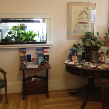 Siu Arthur, OD - Waiting room - Optometrists Near Me