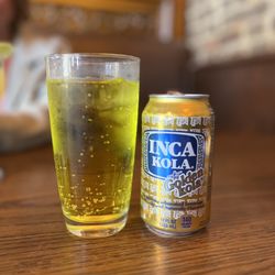 Cafe Cusco - Inca Kola