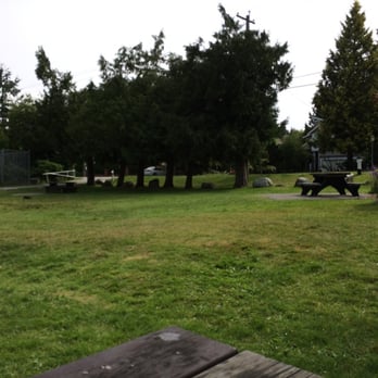 Deer Lake Park - Park benches - great for picnics - Parks Near Me - Burnaby, British Columbia Deer Lake Park - Park benches - great for picnics - Parks Near Me - Burnaby, British Columbia