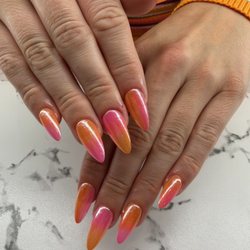 Lavue Nail Lounge