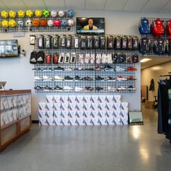 League Outfitters - Nice selection of Football, Baseball and Soccer Cleats.