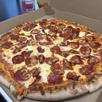 Khans Halal - Beef Pepperoni Pizza! - Halal Near Me - Burke, Virginia Khans Halal - Beef Pepperoni Pizza! - Halal Near Me - Burke, Virginia