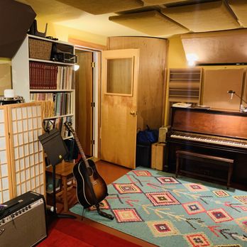 Arthur C Lee Music Lessons - Home studio near NE 70th and Glisan - Musical Instruments & Teachers Near Me Arthur C Lee Music Lessons - Home studio near NE 70th and Glisan - Musical Instruments & Teachers Near Me