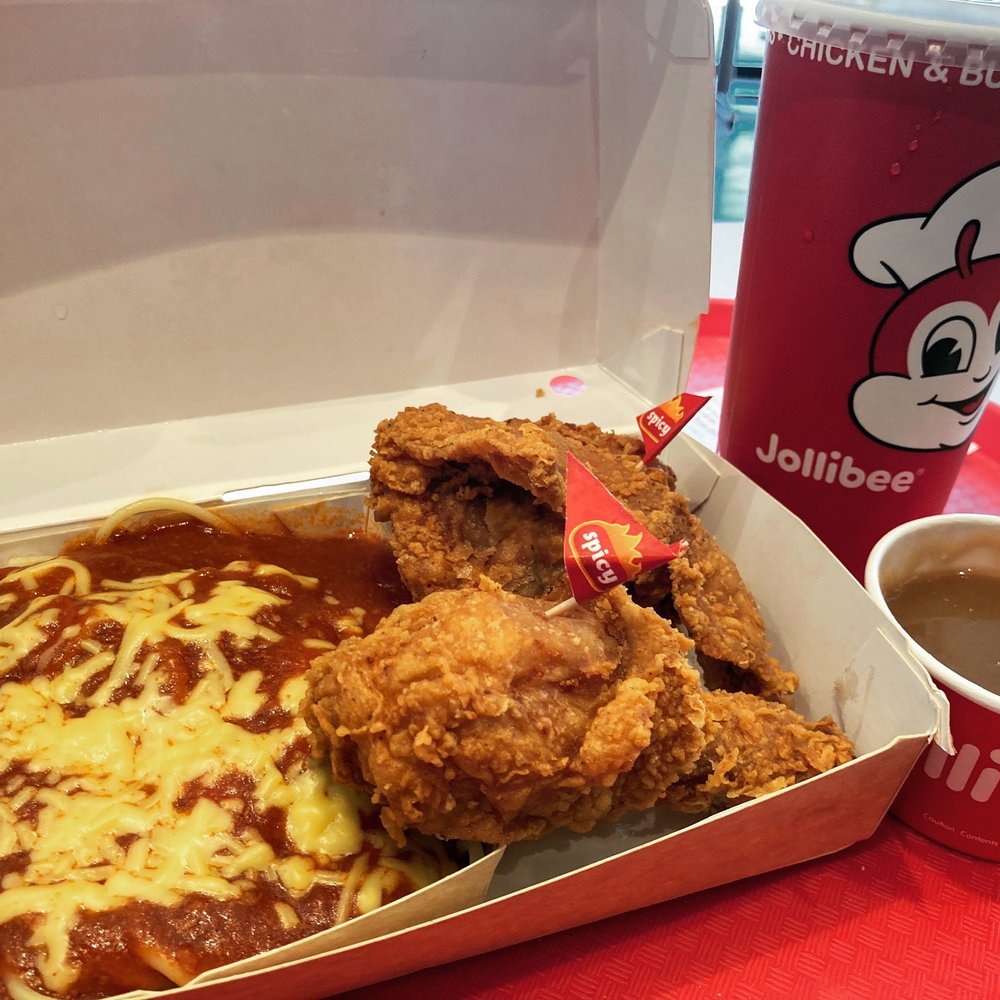 Jollibee - Two piece with spaghetti and gravy - Fast Food Near Me - Hayward, California Jollibee - Two piece with spaghetti and gravy - Fast Food Near Me - Hayward, California