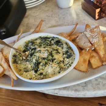 Olive Garden Italian Restaurant - Spinach and artichoke dip - Italian Near Me - Augusta, Georgia Olive Garden Italian Restaurant - Spinach and artichoke dip - Italian Near Me - Augusta, Georgia