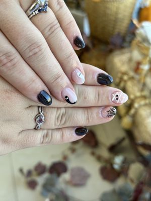 Bellaggio Nails Spa by null