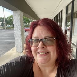 Head Smart Salon - 1. Outside, after the cut and color