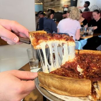 Giordano's - Pizza Near Me - Chicago, Illinois Giordano's - Pizza Near Me - Chicago, Illinois