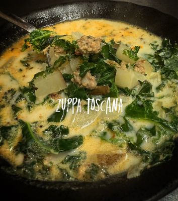 Honokaʻa Country Market by null