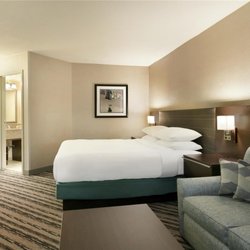 DoubleTree Resort by Hilton Hotel Lancaster - Guest room