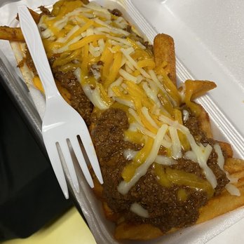 Wimpy's Hamburgers - Chili Cheese Fries - Burgers Near Me - Tulare, California