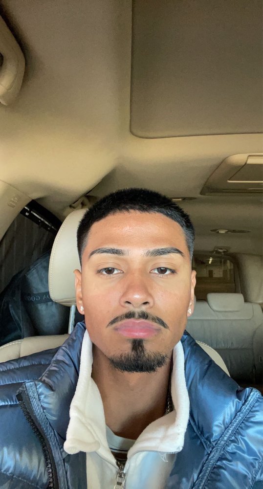 Brow Threading Center Logo