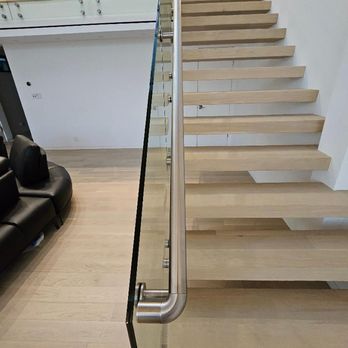 LA Railings - New Floating Stairs with Glass Railing and incorporated Stainless Hand Rail - Decks & Railing Near Me - Los Angeles, California LA Railings - New Floating Stairs with Glass Railing and incorporated Stainless Hand Rail - Decks & Railing Near Me - Los Angeles, California