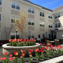 Brandywine Living at Mountain Ridge - Beautiful Courtyard!