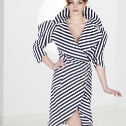 Colour Lounge - Abi Lee on a shoot