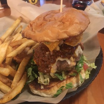 Crooked Pint Ale House - Nacho Lucy w/out sour cream - Pubs Near Me - Duluth, Minnesota