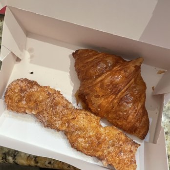 Paris Baguette - Donut & croissant - Bakeries Near Me - Katy, Texas Paris Baguette - Donut & croissant - Bakeries Near Me - Katy, Texas