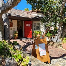 Carmel Art Association - Entrance
