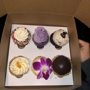 Jennivee’s Bakery - Desserts Near Me - Chicago, Illinois Jennivee’s Bakery - Desserts Near Me - Chicago, Illinois