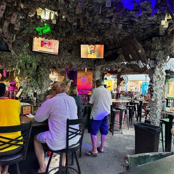 Willie T's - Bars Near Me - Key West, Florida Willie T's - Bars Near Me - Key West, Florida