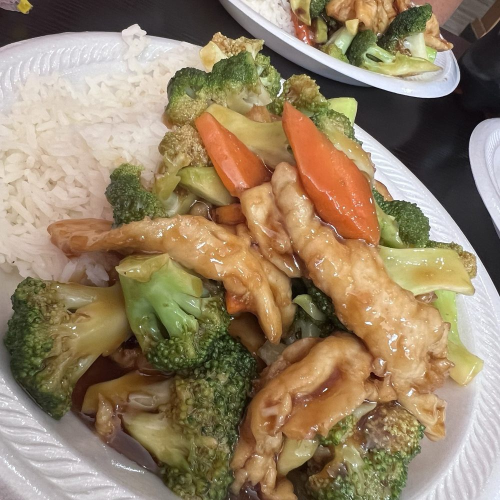 No 1 Chinese Restaurant - Chicken with Broccoli lunch special - Chinese Near Me - Murfreesboro, Tennessee No 1 Chinese Restaurant - Chicken with Broccoli lunch special - Chinese Near Me - Murfreesboro, Tennessee