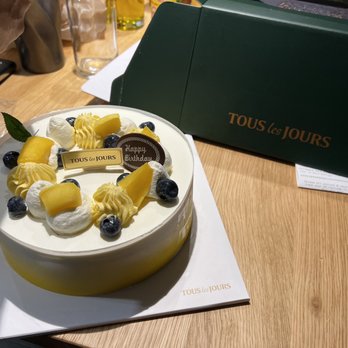 Tous Les Jours - The boxing is high quality and holds up in the fridge keeping your cake fresh - Bakeries Near Me - Winter Park, Florida Tous Les Jours - The boxing is high quality and holds up in the fridge keeping your cake fresh - Bakeries Near Me - Winter Park, Florida