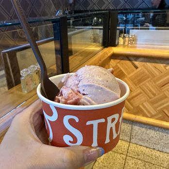 Salt & Straw - Ice Cream & Frozen Yogurt Near Me - San Francisco, California Salt & Straw - Ice Cream & Frozen Yogurt Near Me - San Francisco, California