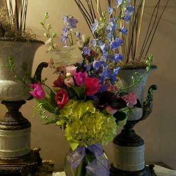 Four Season's Florist - Florists Near Me - Clarksville, Tennessee Four Season's Florist - Florists Near Me - Clarksville, Tennessee