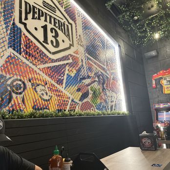 Pepiteria 13 - Mural decorativo del lugar - Venezuelan Near Me - Miami, Florida